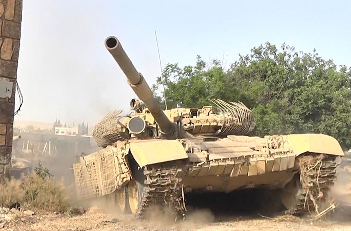 Tham thuong xe tang T-72 huyen thoai o Syria-Hinh-15
